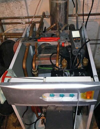 montaje caldera de gasoleo en casa